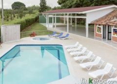 Club Campestre de Pereira cerca  Fincas  y Casas Amobladas - Finca en Pereira, Risaralda